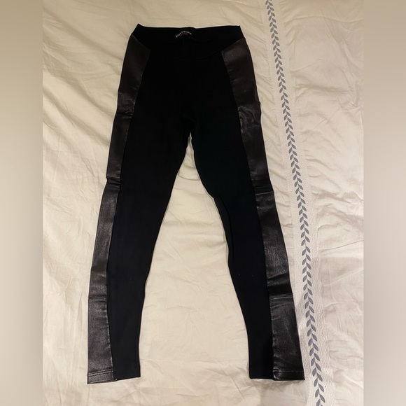 Alice & Olivia Legging with Leather Detail - Picture 1 of 5